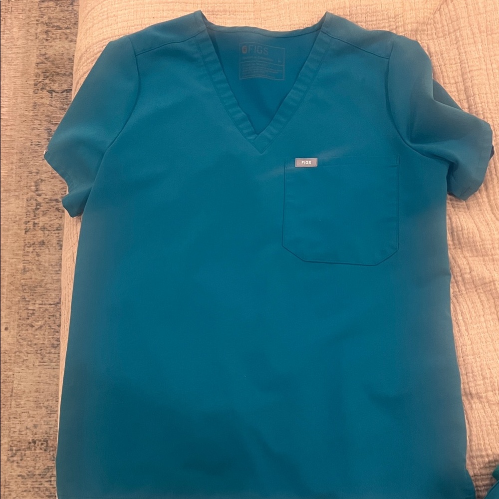 Figs pacific blue scrub set